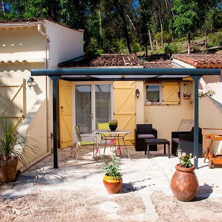 Le Pigeonnier Chambre D'Hotes La Provenc'Ane Salernes Esterno foto