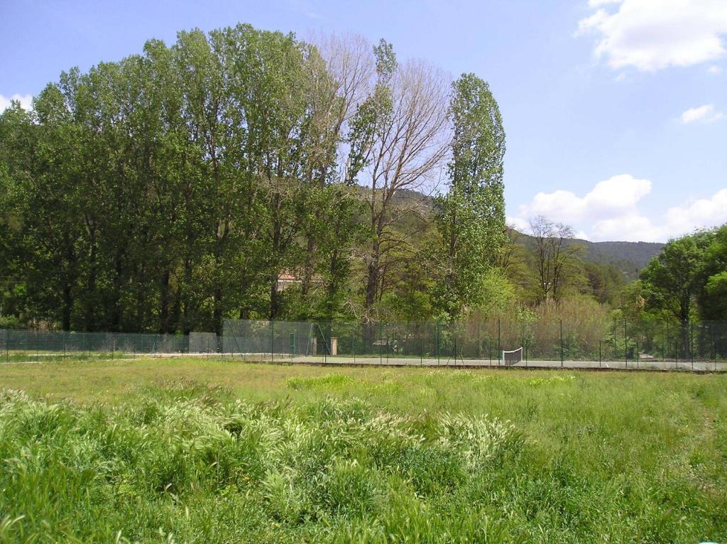 Le Pigeonnier Chambre D'Hotes La Provenc'Ane Salernes Esterno foto
